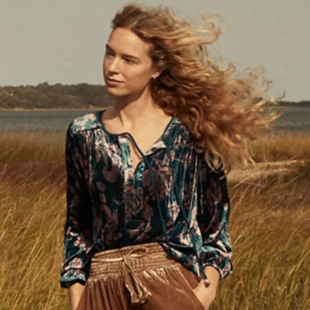 NWT Anthropologie Faustine Velvet Peasant Blouse